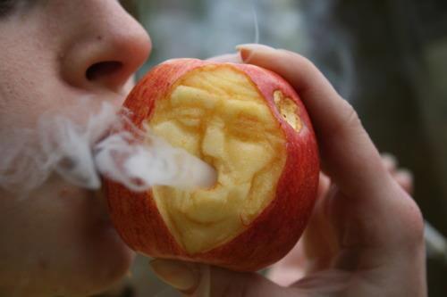 palenie zioła z jabłka